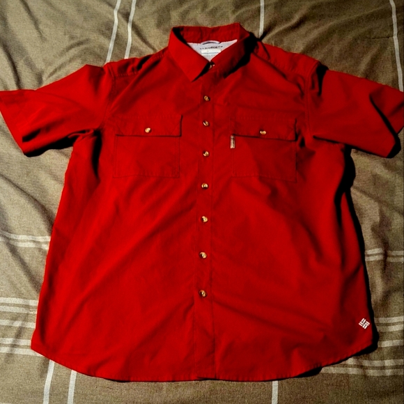 Columbia Casual Button down short sleeves Burgundy man's Large dress shirt - Picture 2 of 15